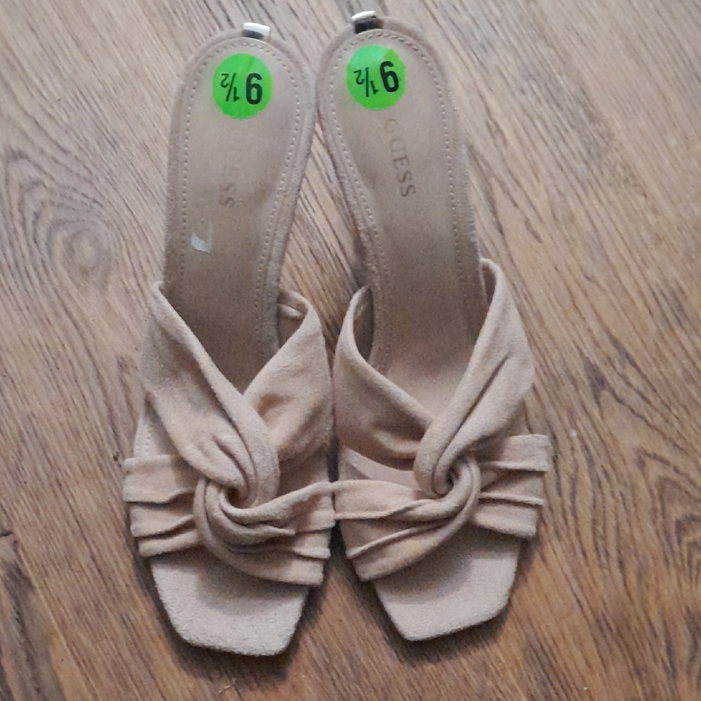 Guess Women's Tan Knotted Mules